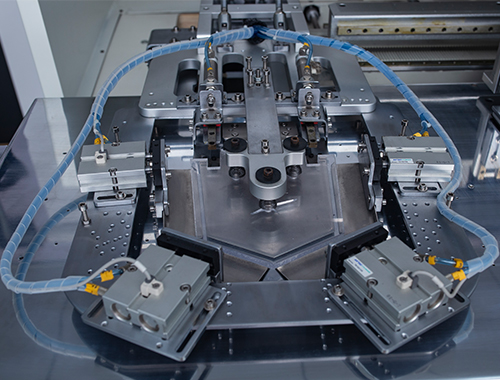 QS-311-HN-S-AT全自动贴袋机图2